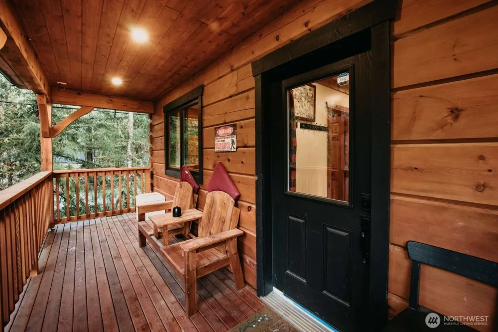 15033 Welcome Road Glacier, WA 98244