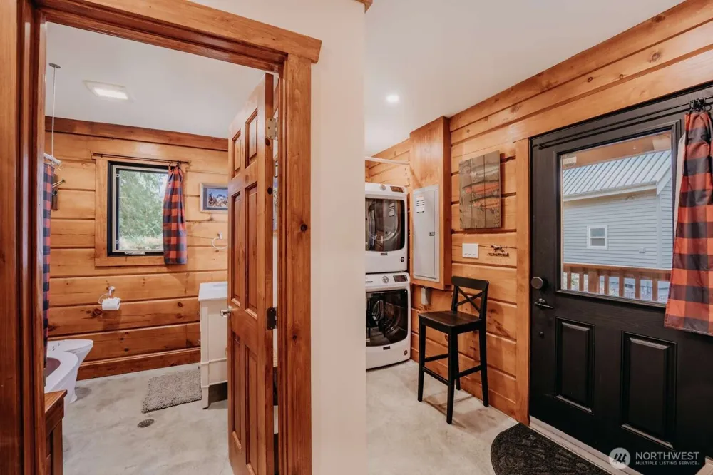 15033 Welcome Road Glacier, WA 98244