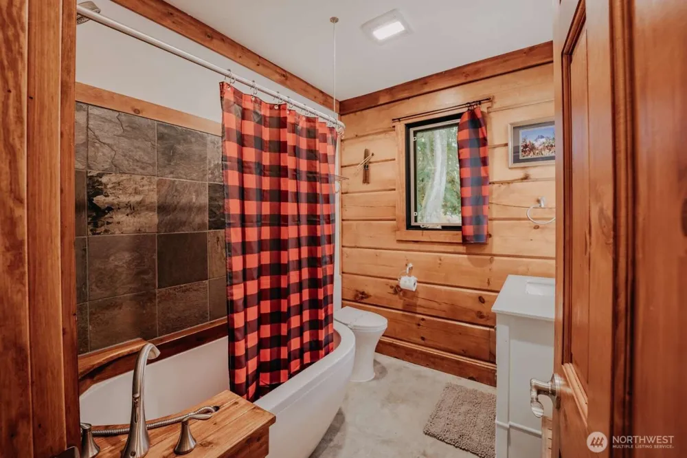 15033 Welcome Road Glacier, WA 98244