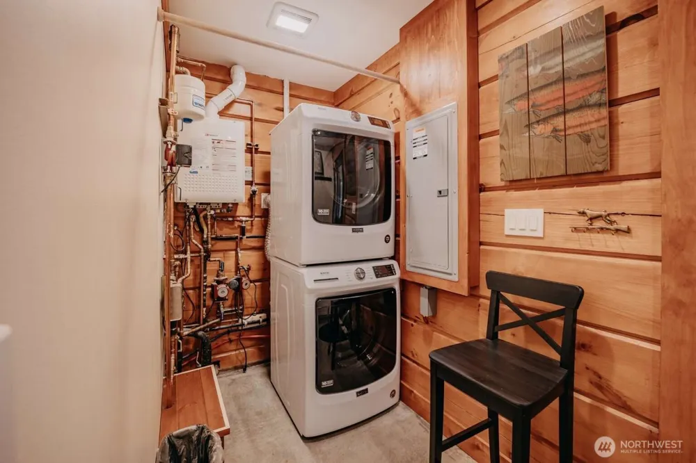 15033 Welcome Road Glacier, WA 98244