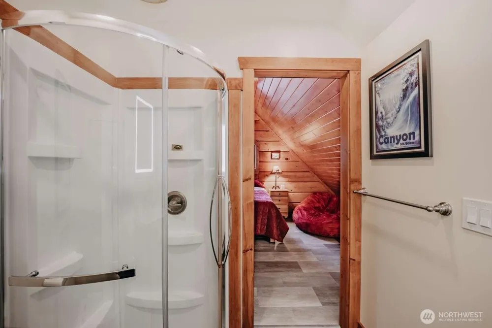 15033 Welcome Road Glacier, WA 98244