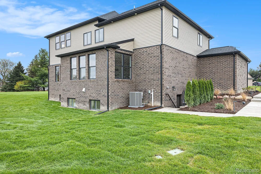 71608 Hidden River Drive Armada Township, MI 48005