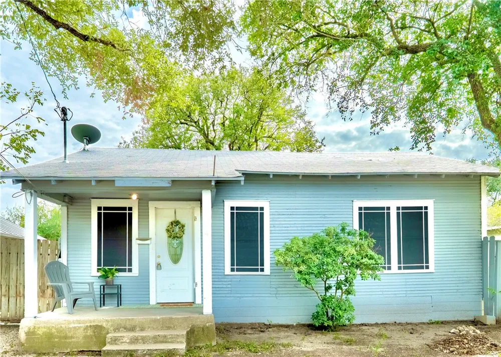 504 E 5th Street Alice, TX 78332