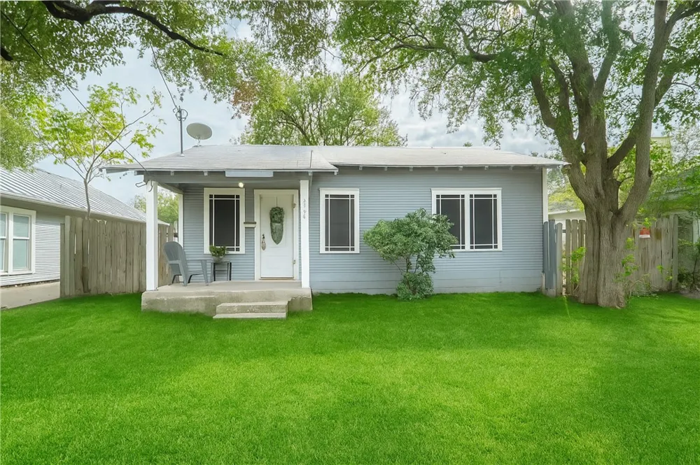 504 E 5th Street Alice, TX 78332