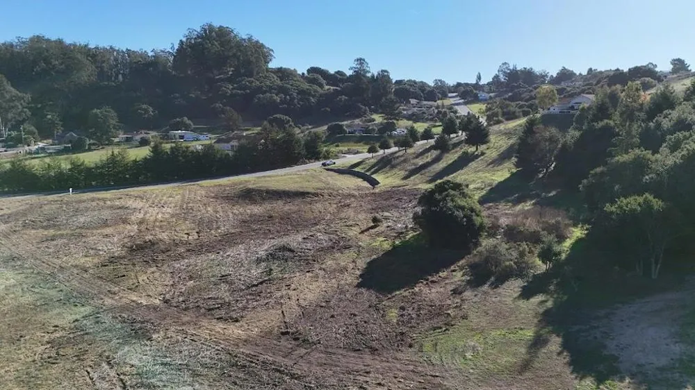 10706 Country Meadows Road Salinas, CA 93907
