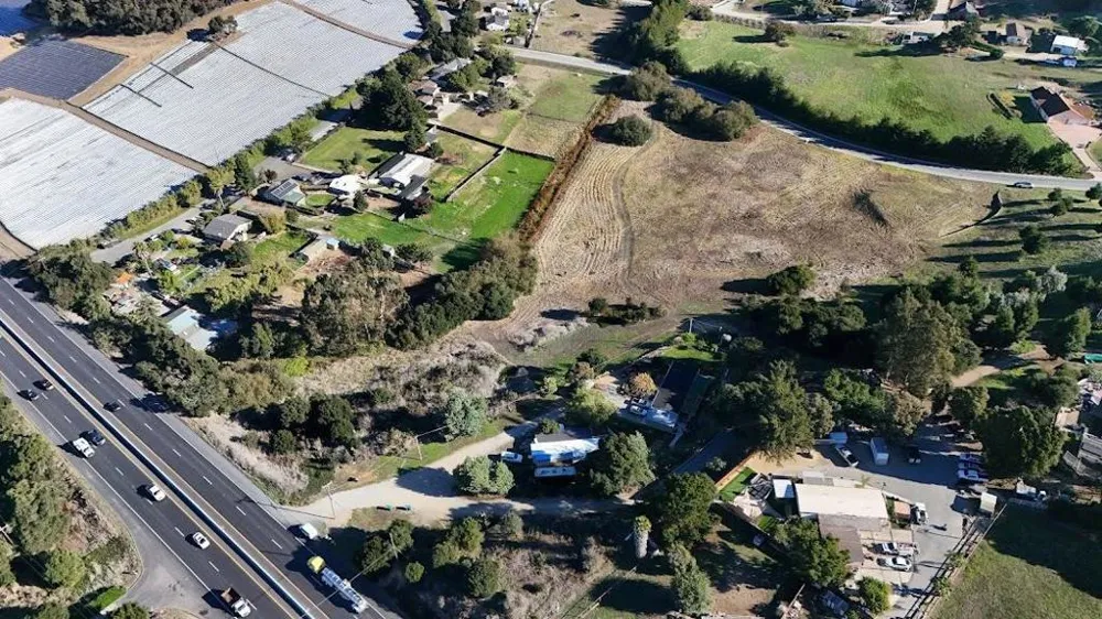 10706 Country Meadows Road Salinas, CA 93907