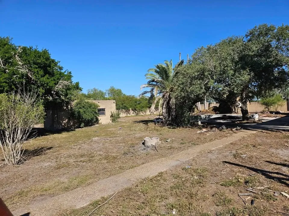 12127 Railroad Avenue Sinton, TX 78387