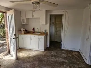12127 Railroad Avenue Sinton, TX 78387