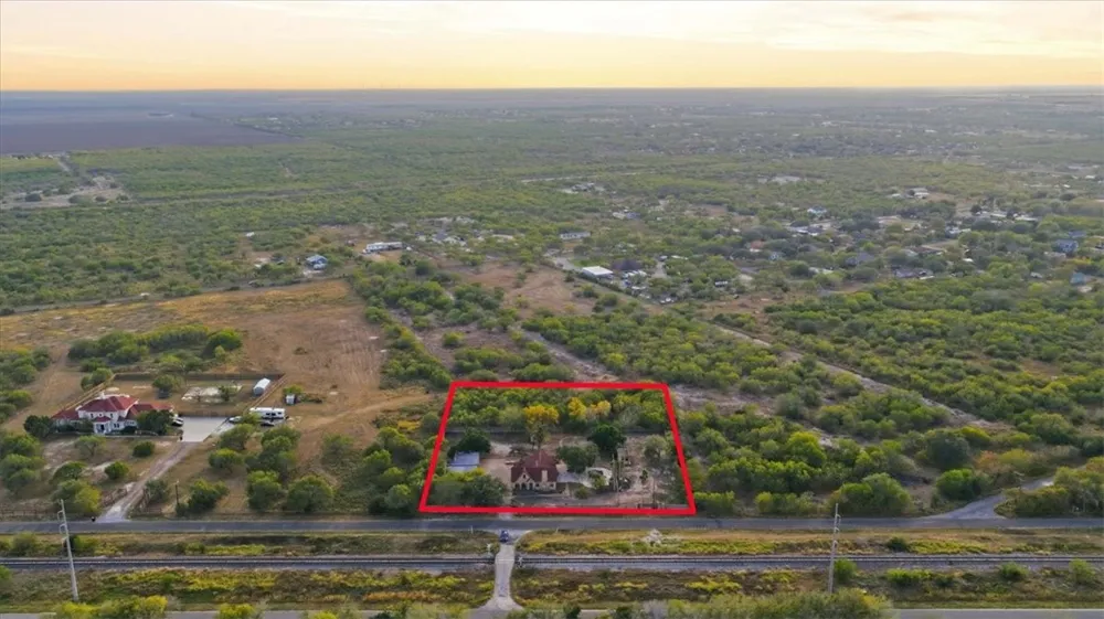12127 Railroad Avenue Sinton, TX 78387
