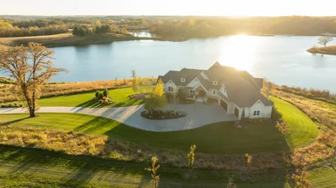 4026 Union Lake Trail