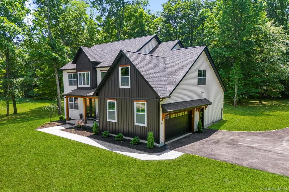 45 Maple Hill Drive Millbrook, NY 12545