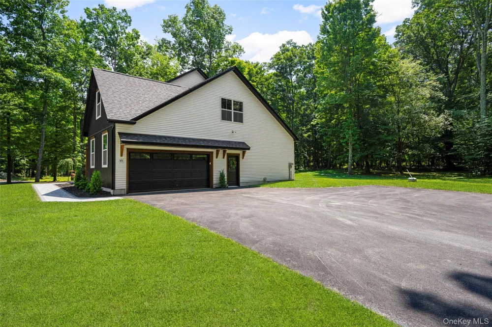 45 Maple Hill Drive Millbrook, NY 12545