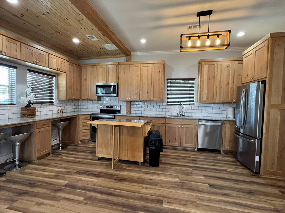 724 Franklin Bellevue, TX 76228
