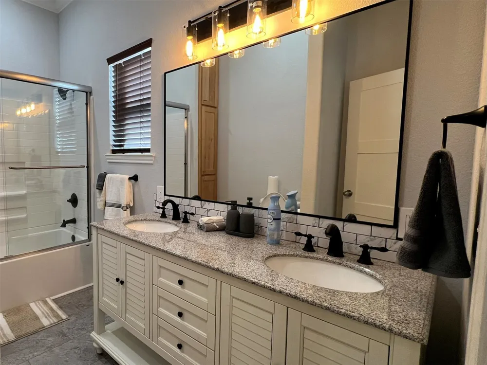 724 Franklin Bellevue, TX 76228