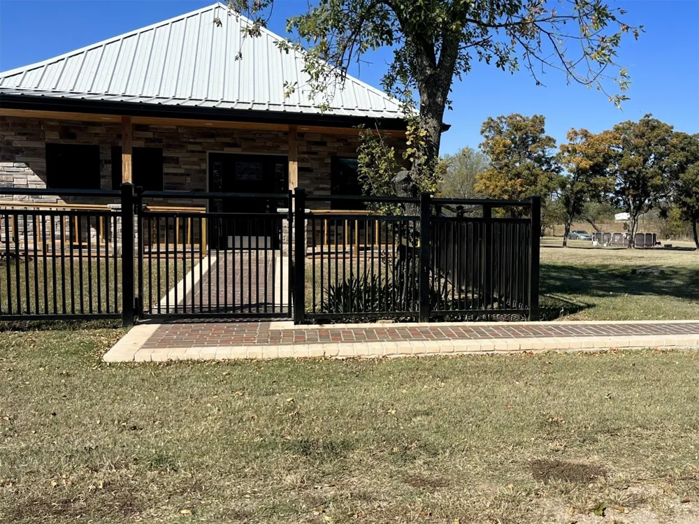 724 Franklin Bellevue, TX 76228