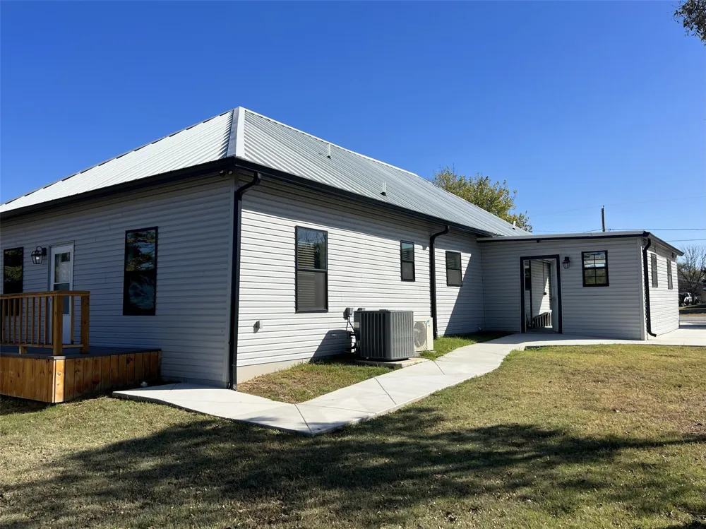 724 Franklin Bellevue, TX 76228