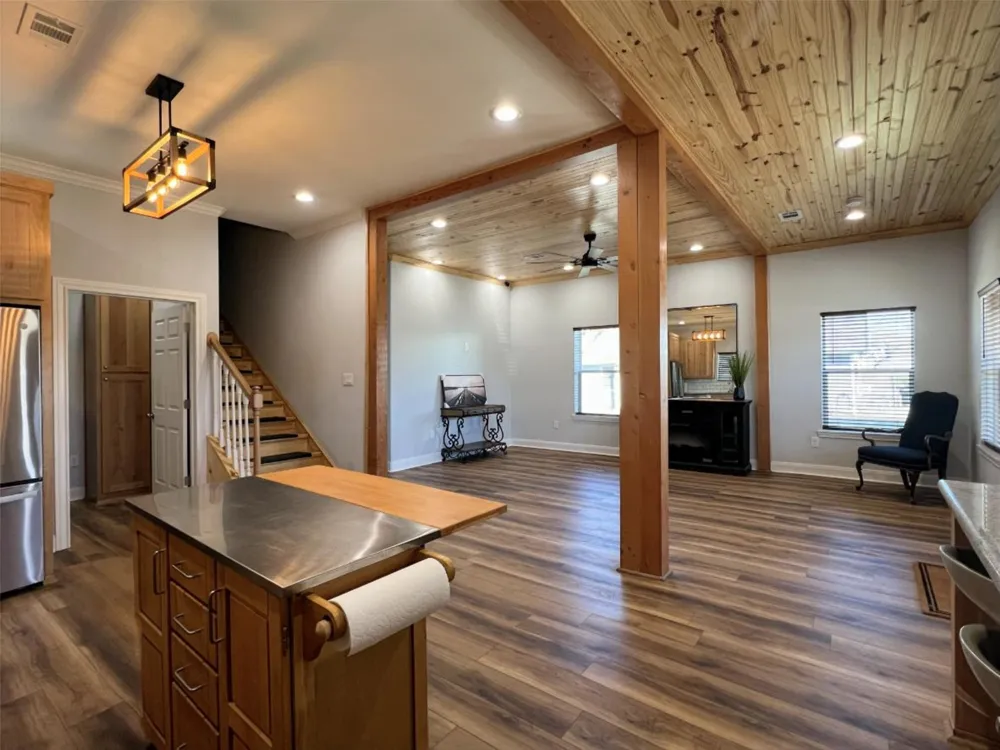 724 Franklin Bellevue, TX 76228