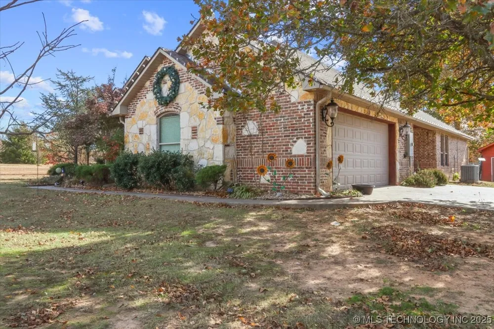 555 White Chimney Stuart, OK 74570