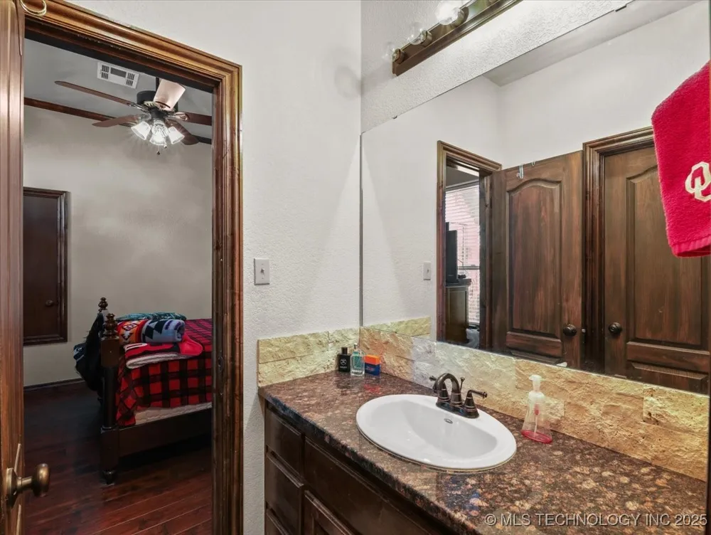 555 White Chimney Stuart, OK 74570