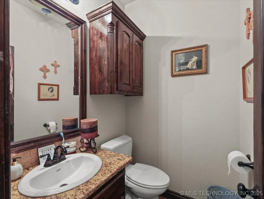555 White Chimney Stuart, OK 74570