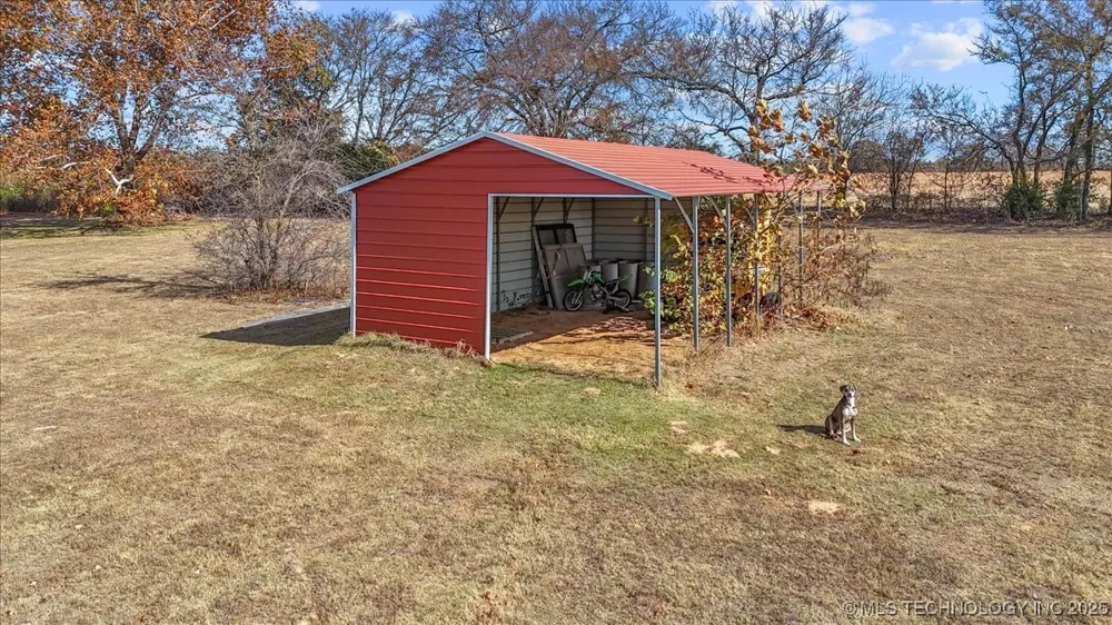 555 White Chimney Stuart, OK 74570
