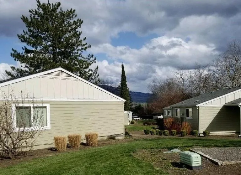 233 Eva Wy Other, OR 97540