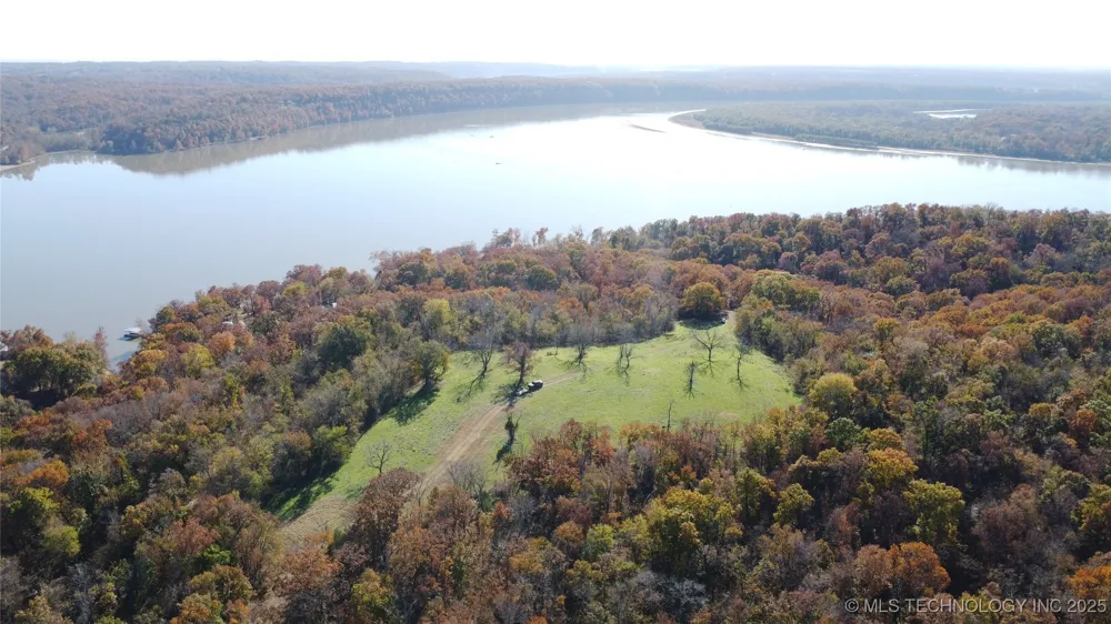 18101 S 641 ROAD Wyandotte, OK 74370