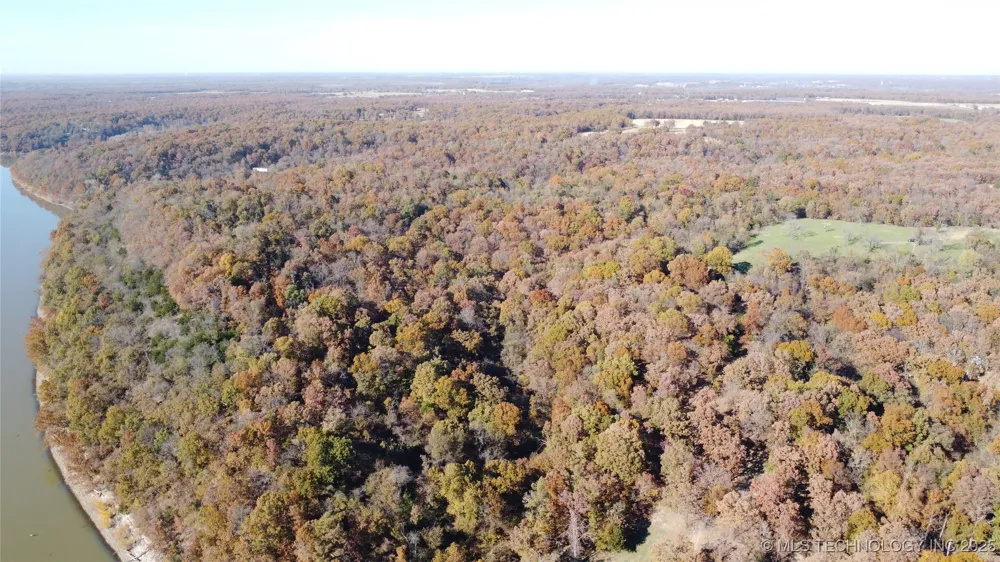 18101 S 641 ROAD Wyandotte, OK 74370