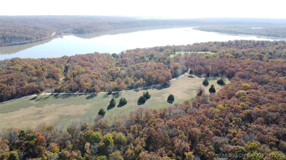 18101 S 641 ROAD Wyandotte, OK 74370