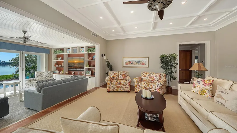 340 MORNINGSIDE DRIVE Sarasota, FL 34236