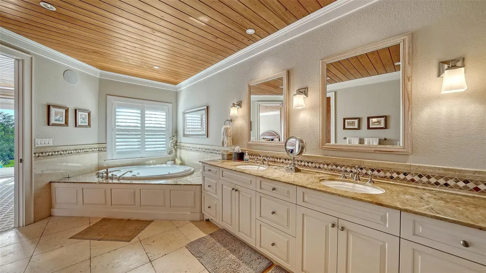340 MORNINGSIDE DRIVE Sarasota, FL 34236