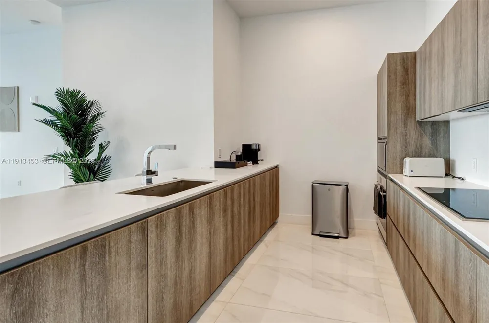 17550 Collins Ave #PH2 Sunny Isles Beach, FL 33160