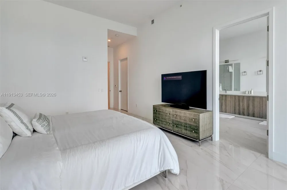 17550 Collins Ave #PH2 Sunny Isles Beach, FL 33160