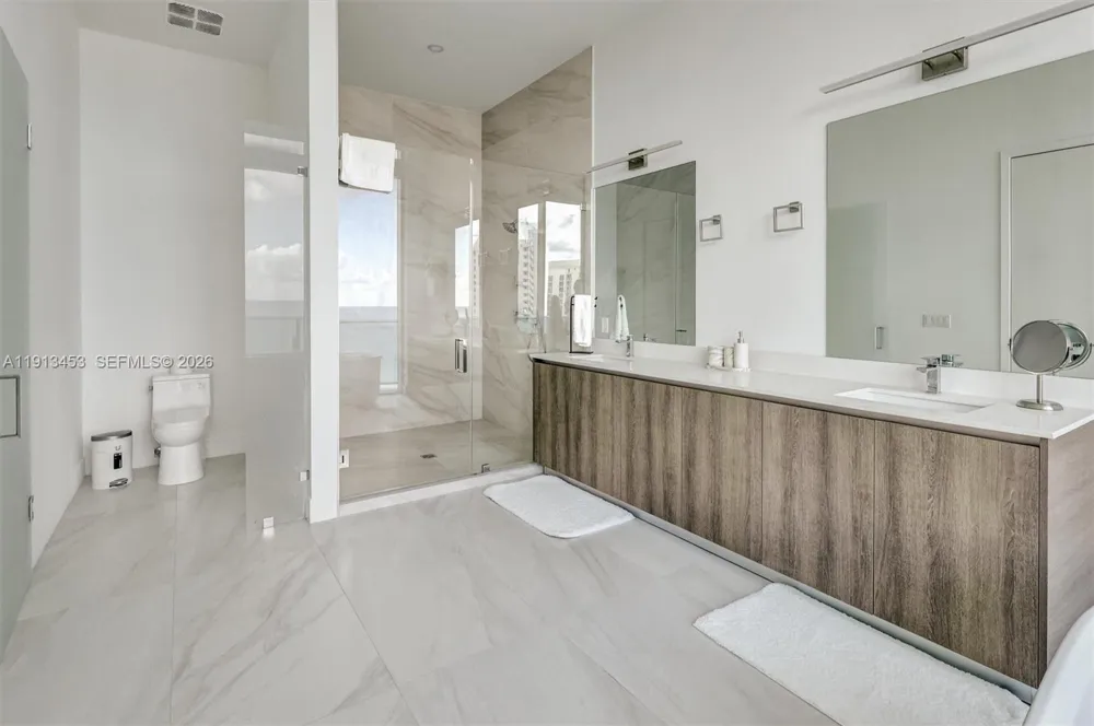 17550 Collins Ave #PH2 Sunny Isles Beach, FL 33160