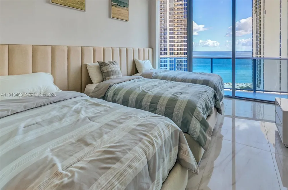 17550 Collins Ave #PH2 Sunny Isles Beach, FL 33160
