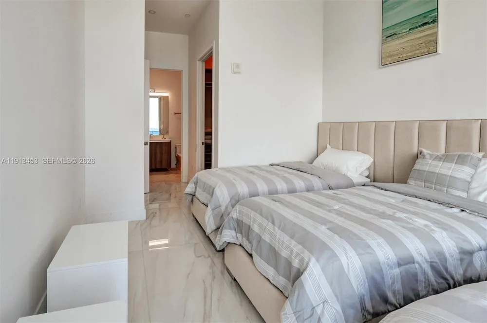 17550 Collins Ave #PH2 Sunny Isles Beach, FL 33160