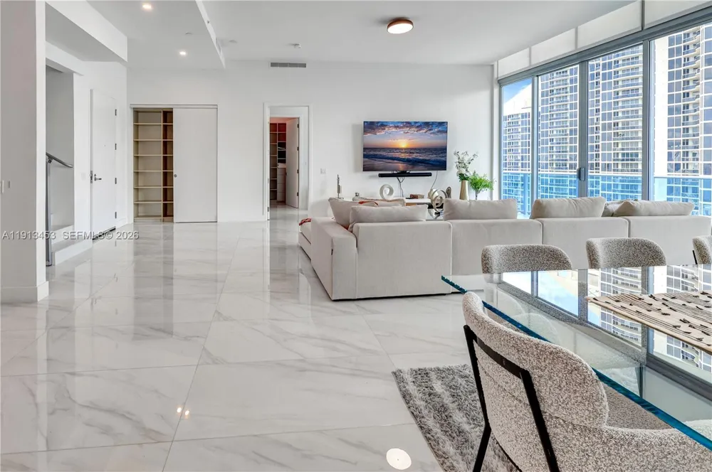 17550 Collins Ave #PH2 Sunny Isles Beach, FL 33160