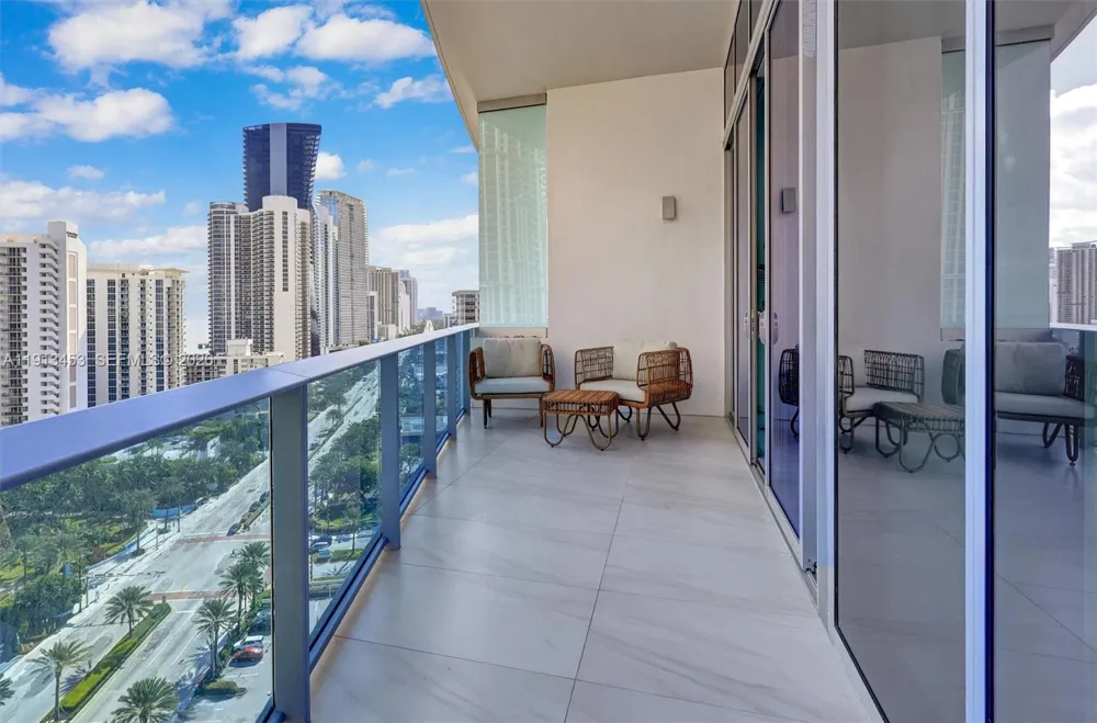 17550 Collins Ave #PH2 Sunny Isles Beach, FL 33160