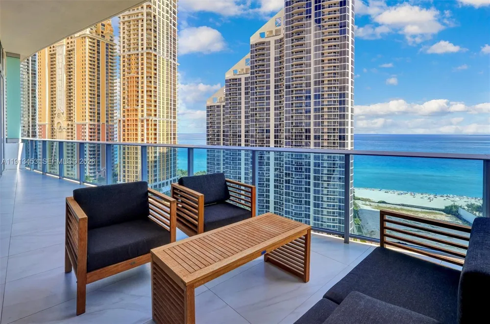 17550 Collins Ave #PH2 Sunny Isles Beach, FL 33160