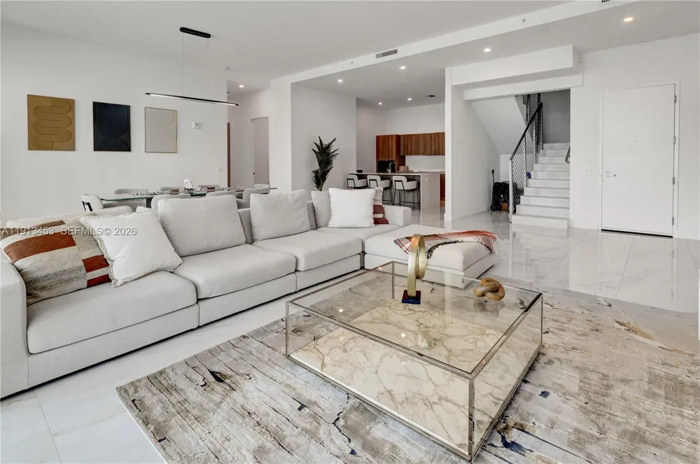 17550 Collins Ave #PH2 Sunny Isles Beach, FL 33160