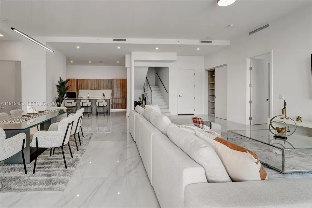17550 Collins Ave #PH2 Sunny Isles Beach, FL 33160