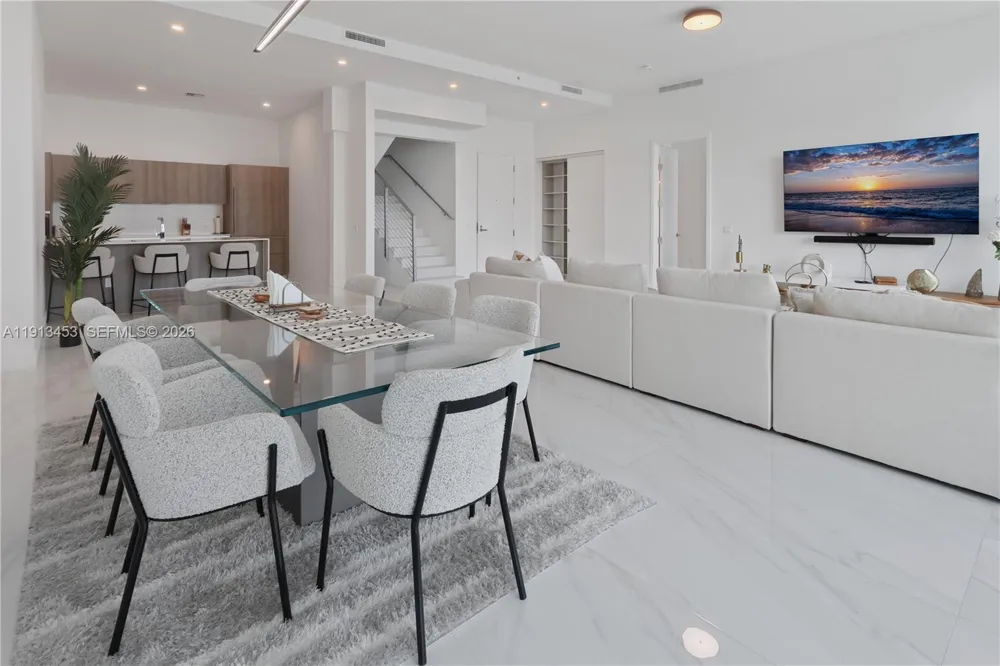 17550 Collins Ave #PH2 Sunny Isles Beach, FL 33160