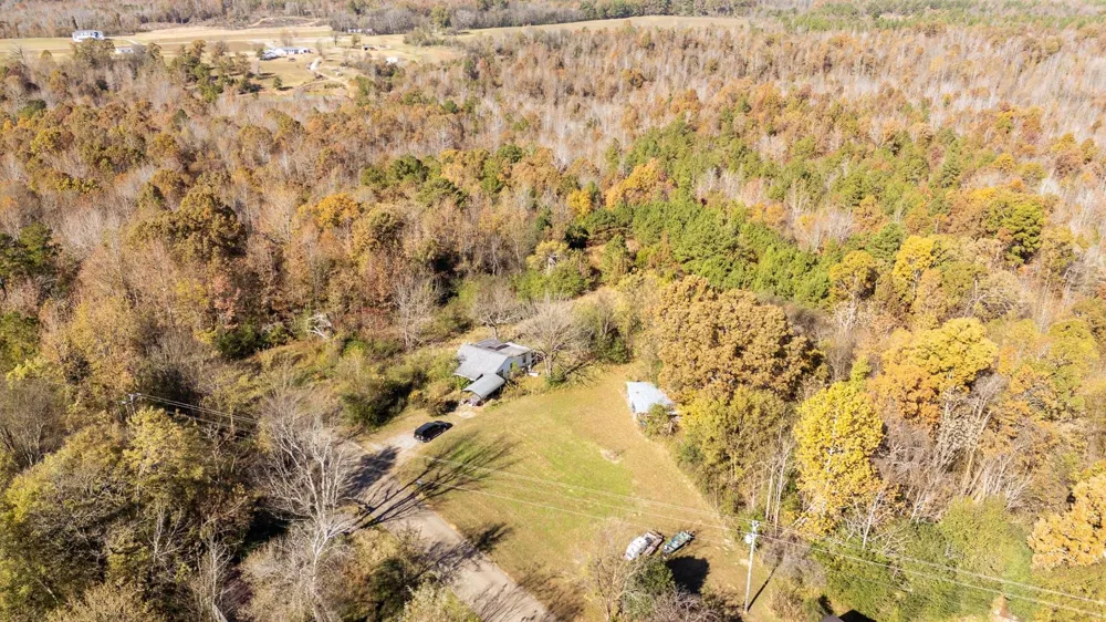 8069 OLD STAGE RD Adamsville, TN 38310