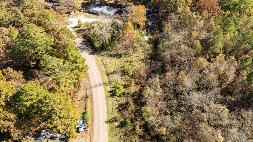 8069 OLD STAGE RD Adamsville, TN 38310