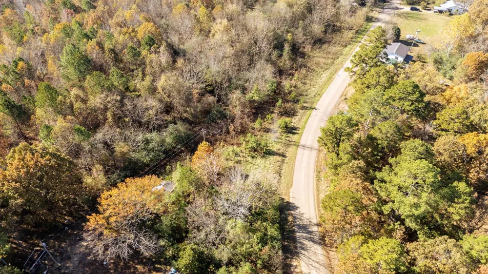8069 OLD STAGE RD Adamsville, TN 38310