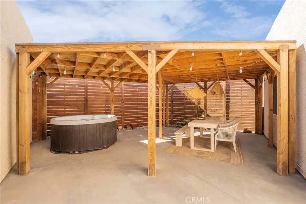 1388 Fortuna Avenue Landers, CA 92285