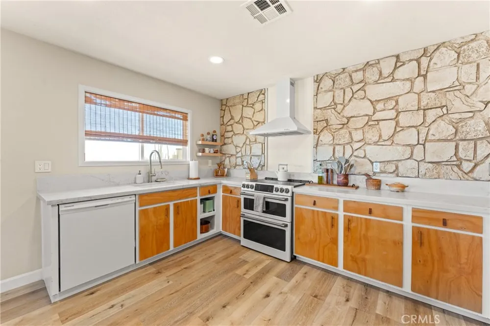 1388 Fortuna Avenue Landers, CA 92285