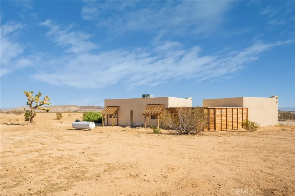 1388 Fortuna Avenue Landers, CA 92285