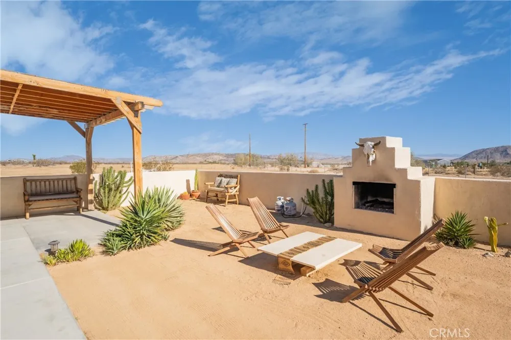 1388 Fortuna Avenue Landers, CA 92285