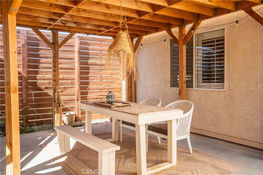 1388 Fortuna Avenue Landers, CA 92285